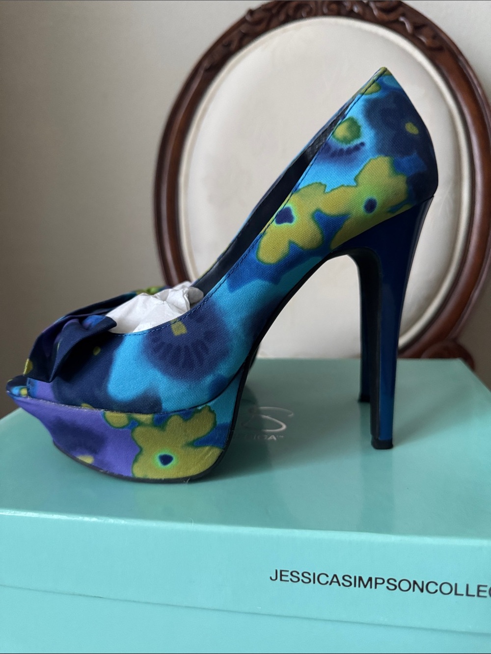 Jessica Simpson Blue Floral Satin Peep-Toe Heels - Picture 4 of 6